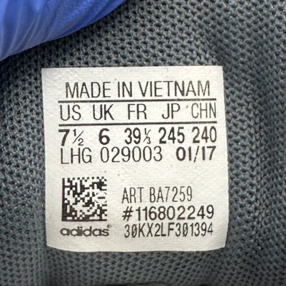 ADIDAS Women's 7.5 NMD R2 BA7259 Utility Green White BOOST - Picture 6 of 6